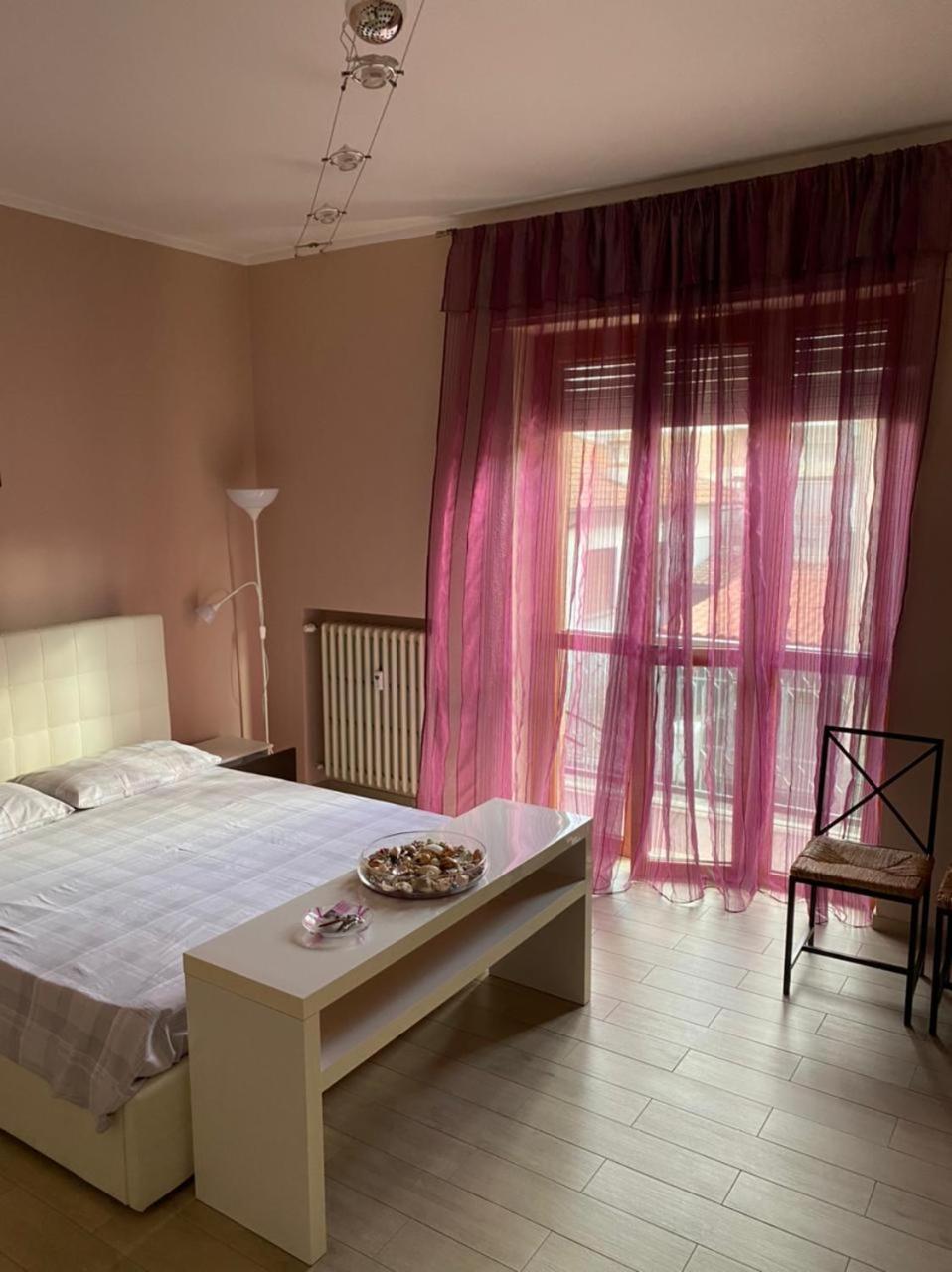 Casa Delle Orchidee Hotel Alba  Værelse billede